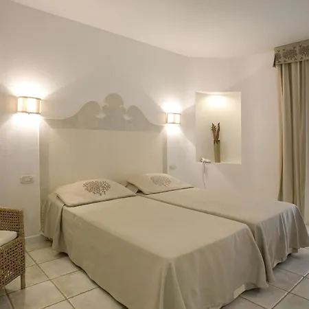 Flamingo 4*