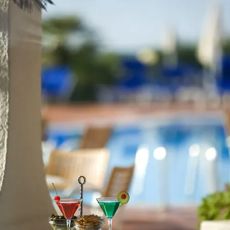 Отель Flamingo 4*