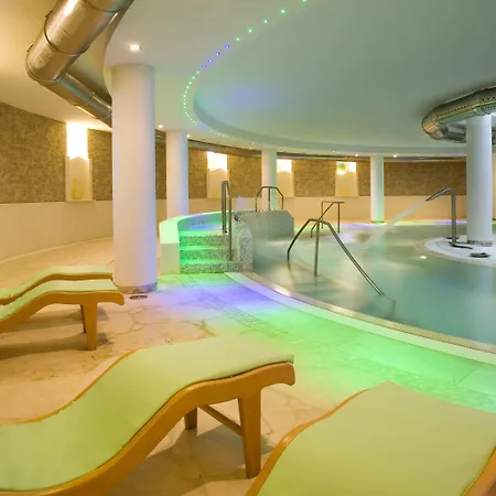 Flamingo Hotel 4*