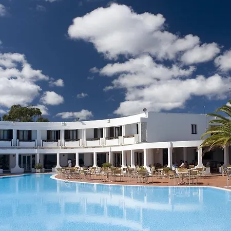Flamingo 4*
