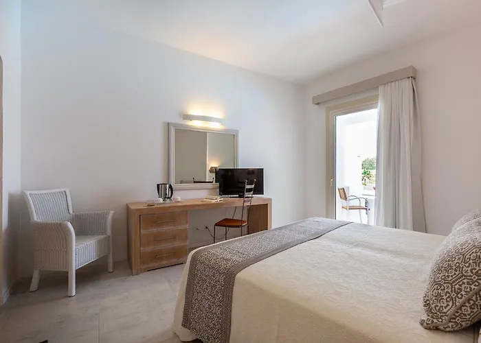 Отель Flamingo Санта-Маргерита-ди-Пула